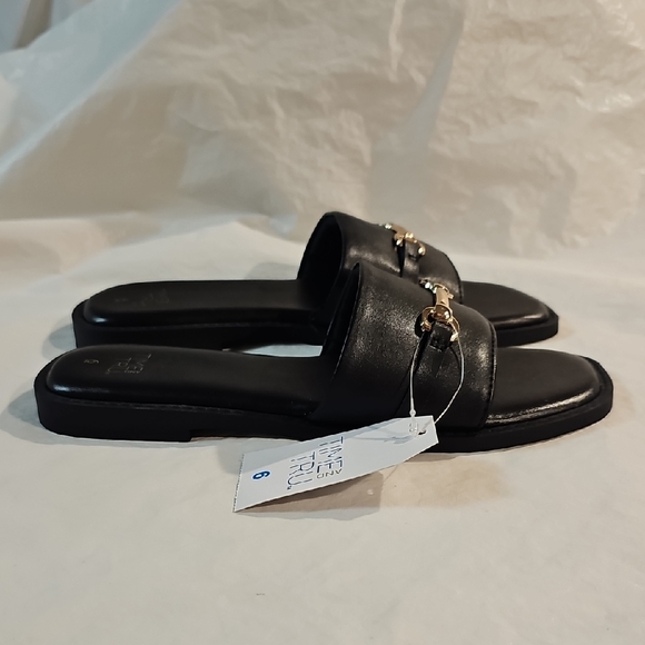 Time and Tru Women's Size 6 Horsebit Hardware Slide Sandal Black New - Picture 6 of 15